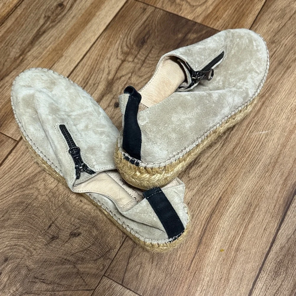Eric Michael Beige Suede Slip-On Shoes - Picture 2 of 3
